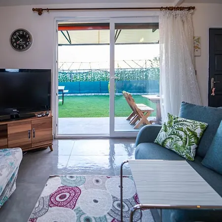 Daire Dreamy House With A Lovely Backyard Close To The Beach In Fethiye