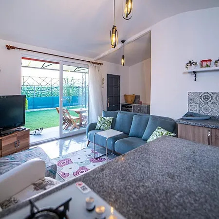 Dreamy House With A Lovely Backyard Close To The Beach In Fethiye